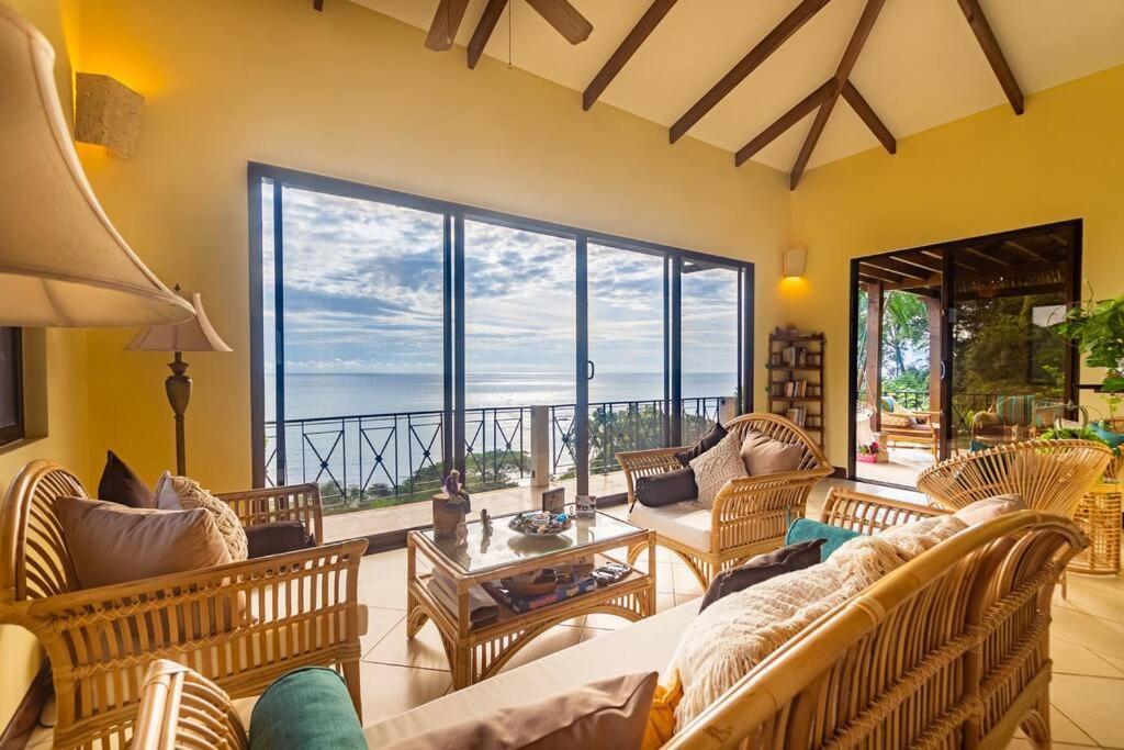 Villa Amor Del Mar With Breathtaking View Of Ocean & Jungle Dominical Extérieur photo